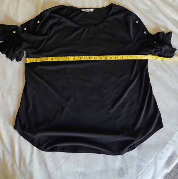 Women's top - Picture 2 of 4